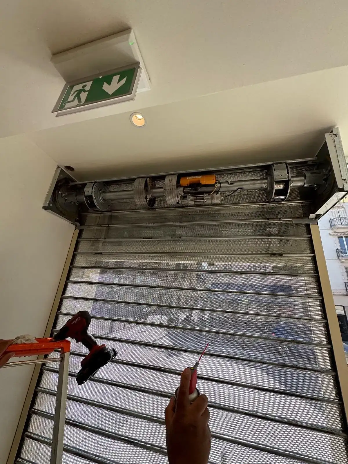 Entretien et maintenance de rideau métallique à Marseille 1 Entretien et maintenance de rideau métallique à Marseille 1